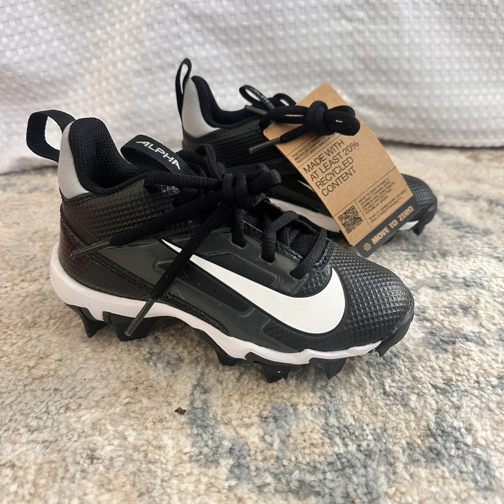 Nike Alpha Menace 4 Shark Boys 10 zFQ4016-001 Black White Football Cleats NIN664